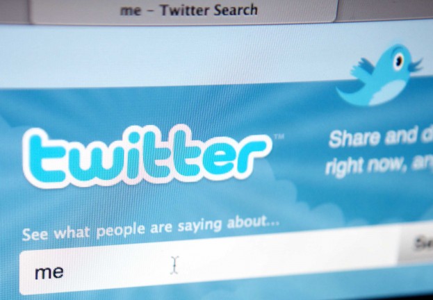 Twitter bot or real, live person? Site picks out fakes instantly