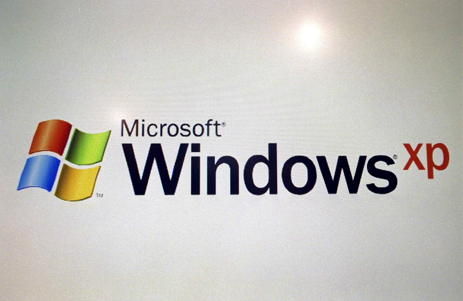 MICROSOFT WINDOWS XP OPERATING SYSTEM - OCT 2001