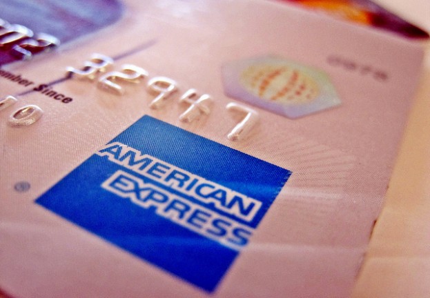 American Express revela que le robaron datos de clientes… hace tres años