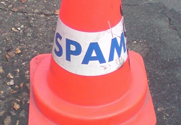 ¿Cuánto spam envía un atacante con una máquina infectada?