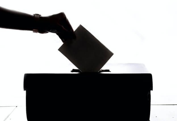 FBI, CISA warn of disinformation campaigns about hacked voting systems