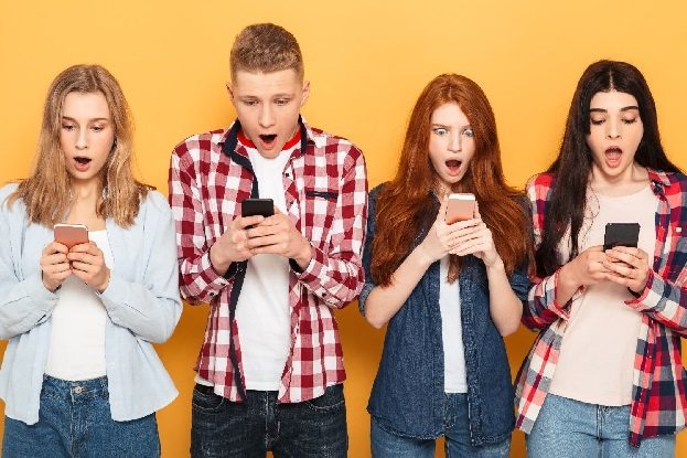 Jugendliche im Visier von Online‑Betrügern: 5 gängige Tricks
